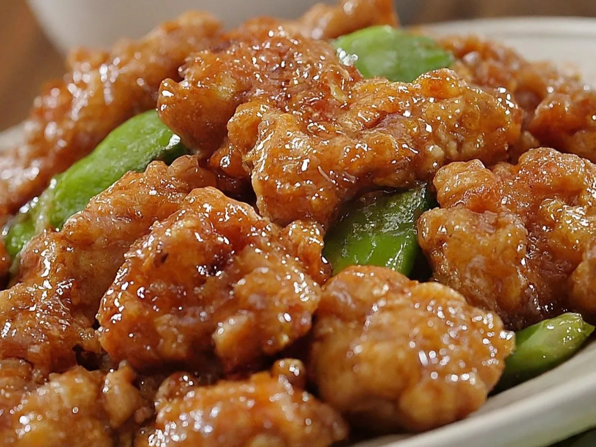 General Tso's Chicken Boxed Meal
