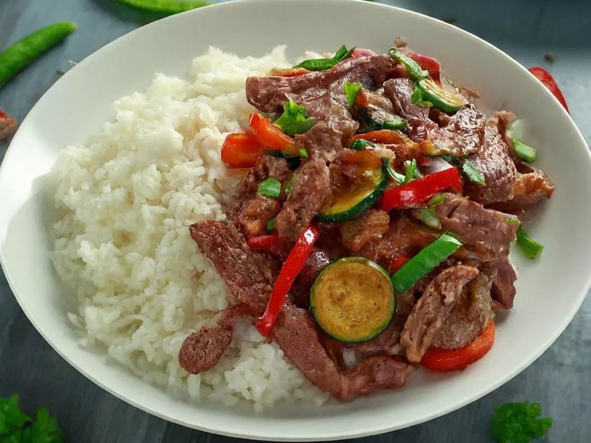 Hunan Steak Boxed Meal (NO Tomatoes)