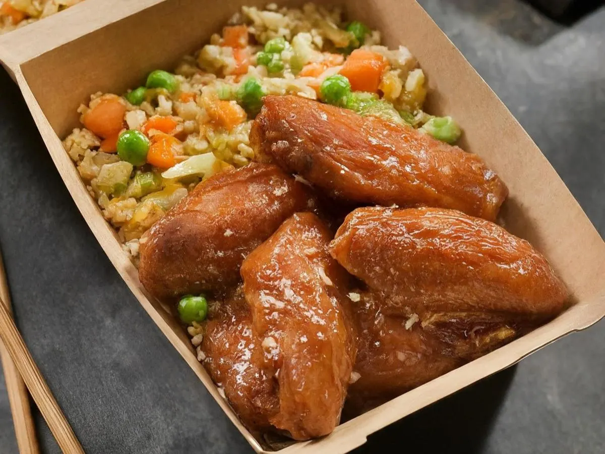 Hot Braised Chicken Wings with Veggie Fried Rice Boxed Meal