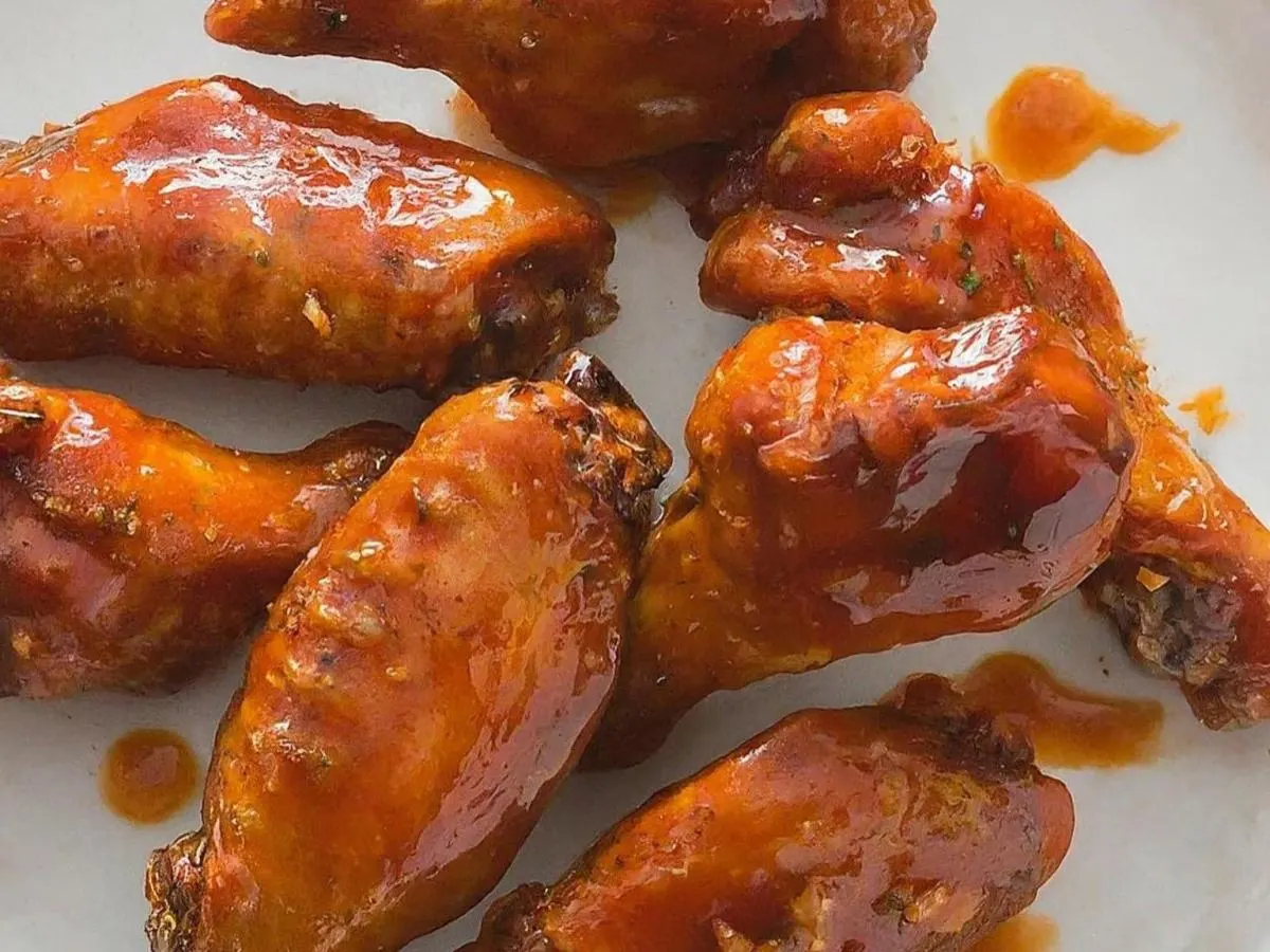 Honey Hot Buffalo Chicken Wings