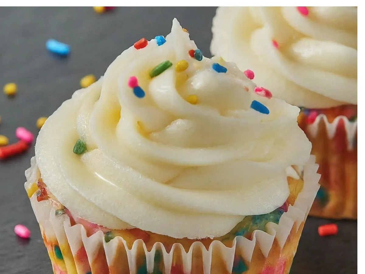 Vegan and Gluten Free Funfetti Cupcake with Vanilla Frosting Vegan and Gluten Free Funfetti Cupcake with Vanilla Frosting