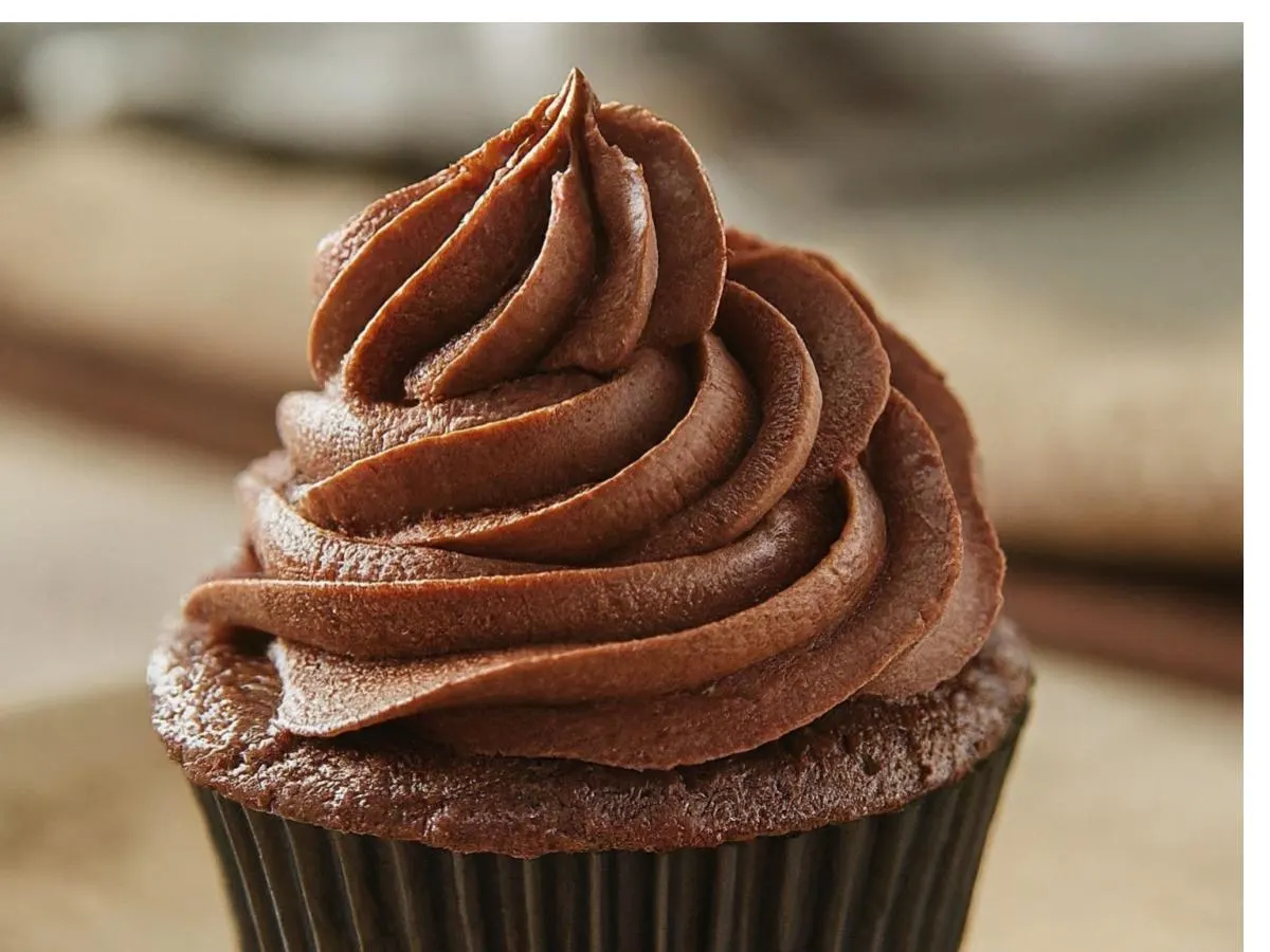 Chocolate Cupcake with Chocolate Frosting Chocolate Cupcake with Chocolate Frosting