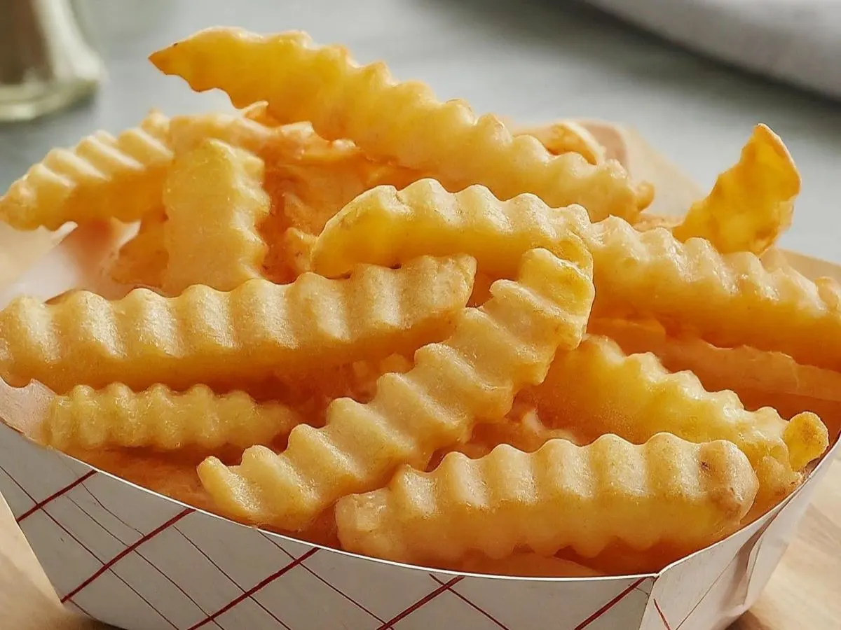 Crinkle-Cut Fries Crinkle-Cut Fries