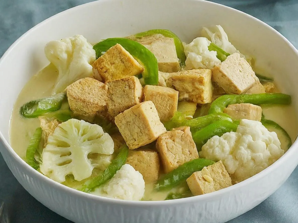 Tofu-Cauliflower Bicol Express Tofu-Cauliflower Bicol Express