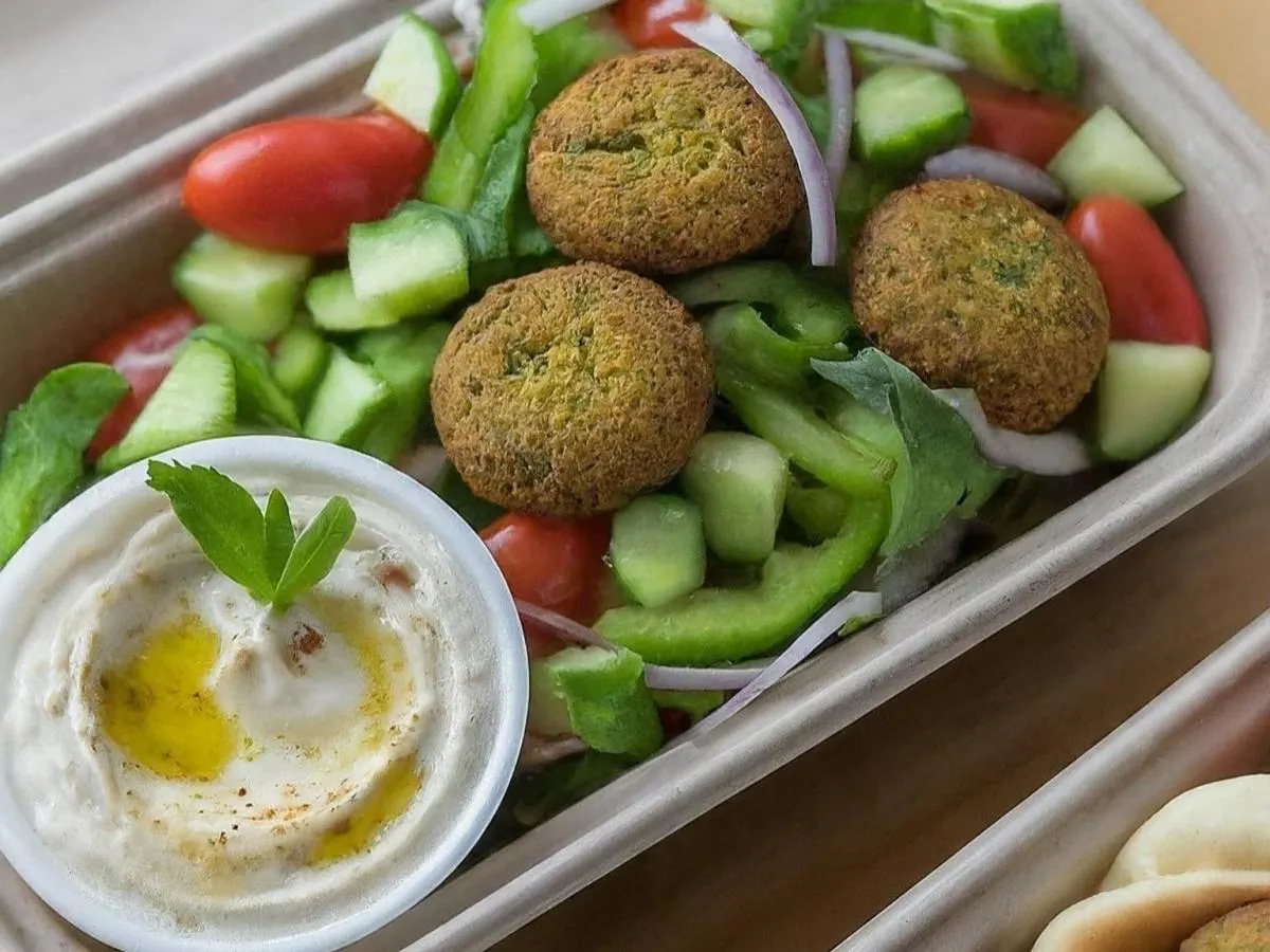 House Salad with Falafel House Salad with Falafel