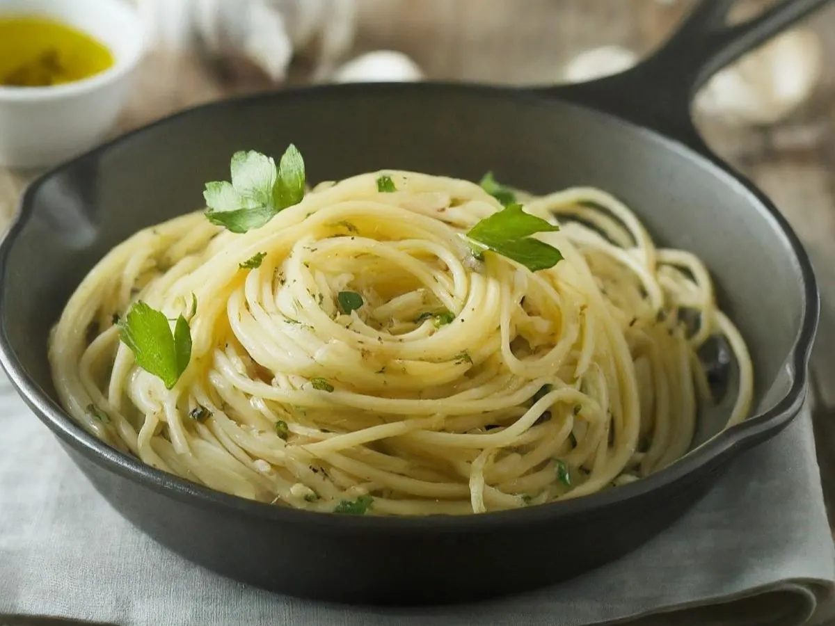 Spaghetti Aglio e Olio Spaghetti Aglio e Olio