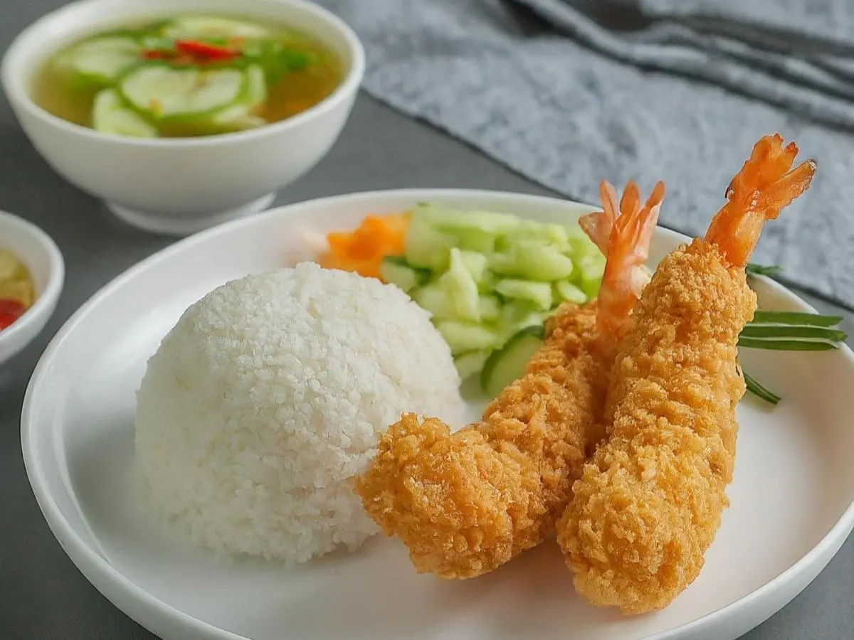 Khao Mun Goong Todd (Fried Shrimp) with Broth Khao Mun Goong Todd (Fried Shrimp) with Broth