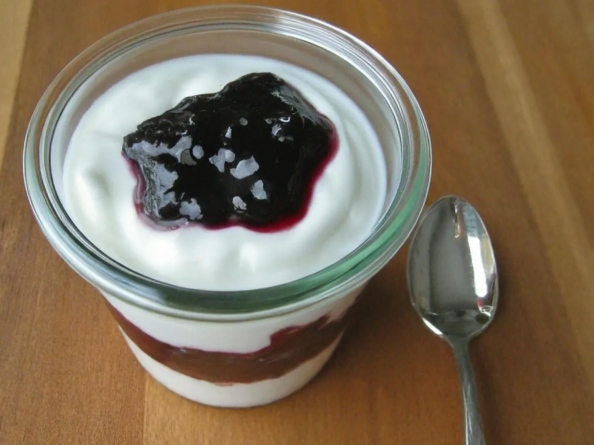 Yogurt w/ Blueberry Jam Yogurt w/ Blueberry Jam