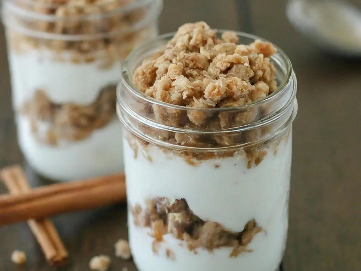 Yogurt w/ Cinnamon Streusel Yogurt w/ Cinnamon Streusel