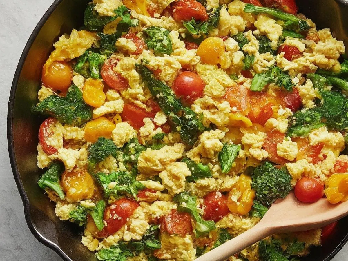 Seasonal Mixed Veggie Scramble Seasonal Mixed Veggie Scramble