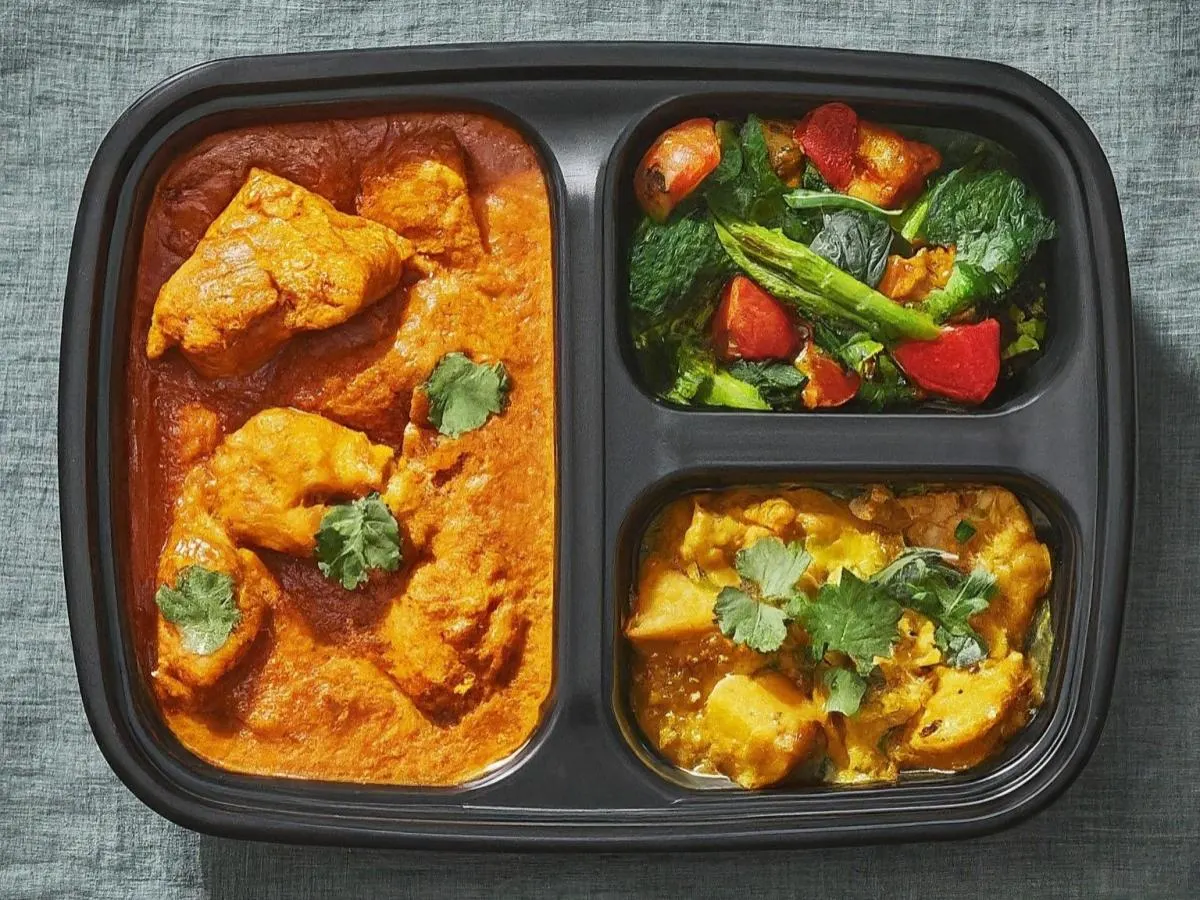 Light Carb Butter Chicken with Veggie Korma and Tawa Vegetables Light Carb Butter Chicken with Veggie Korma and Tawa Vegetables