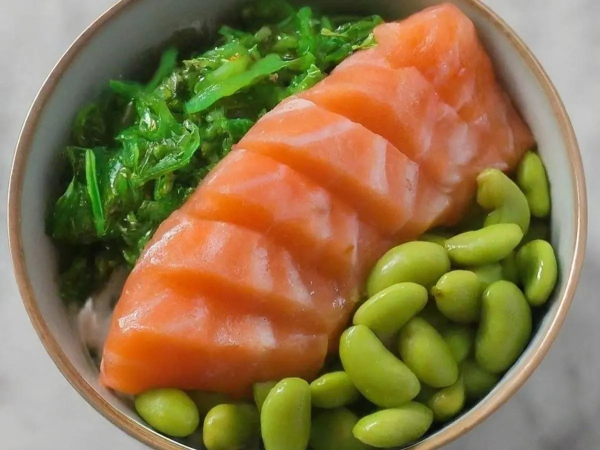 Salmon Bowl with Edamame