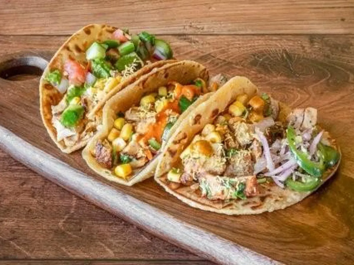 Chicken Tikka Tacos With Puri Chicken Tikka Tacos With Puri