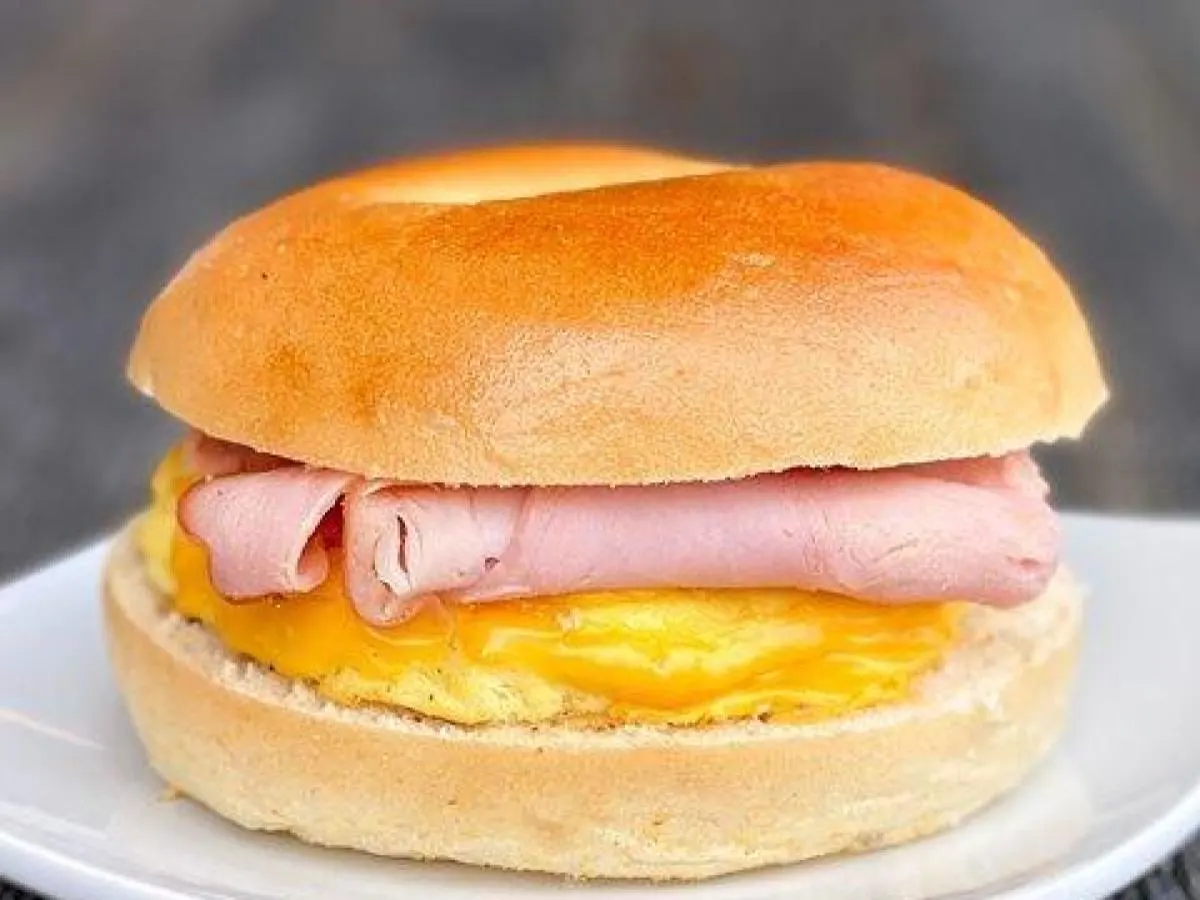 Southern Tradition Sandwich with Ham Southern Tradition Sandwich with Ham