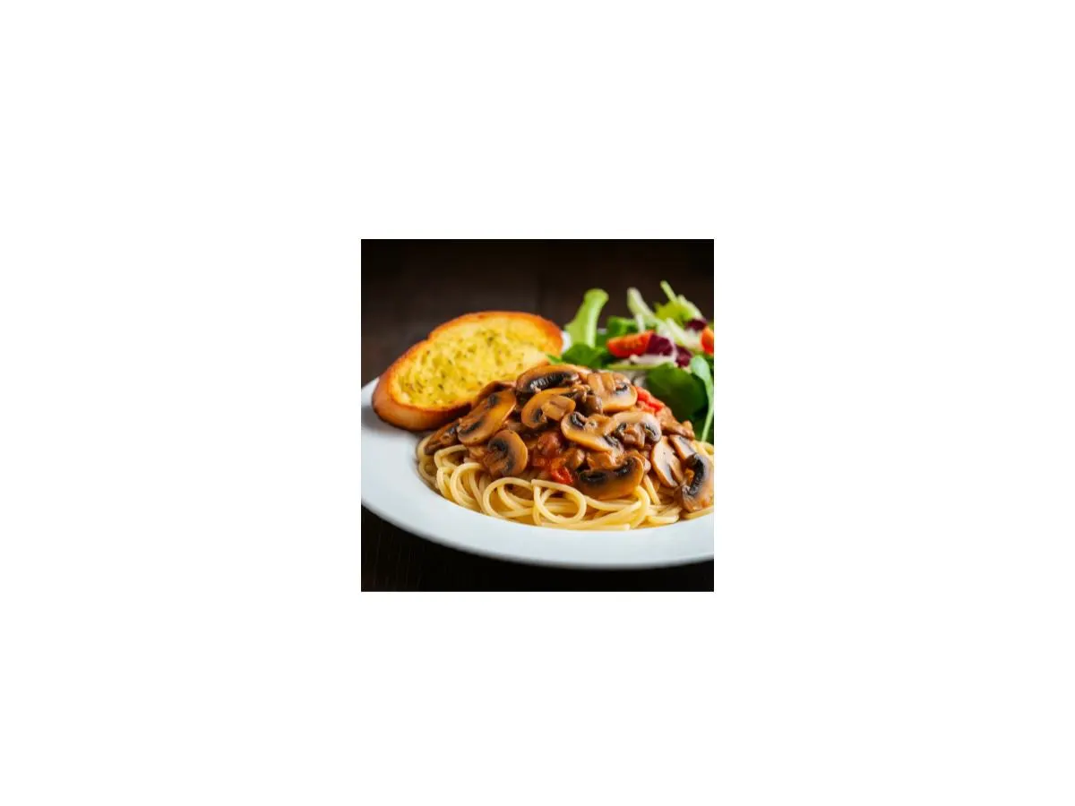 Spaghetti & Mushroom Ragu | Side Garden Salad Spaghetti & Mushroom Ragu | Side Garden Salad