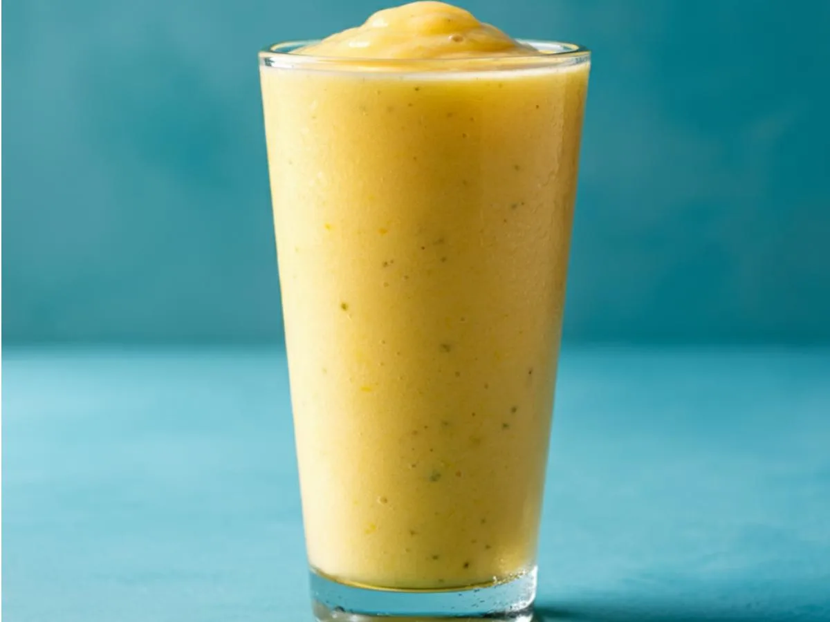 Mango and Banana Smoothie Mango and Banana Smoothie