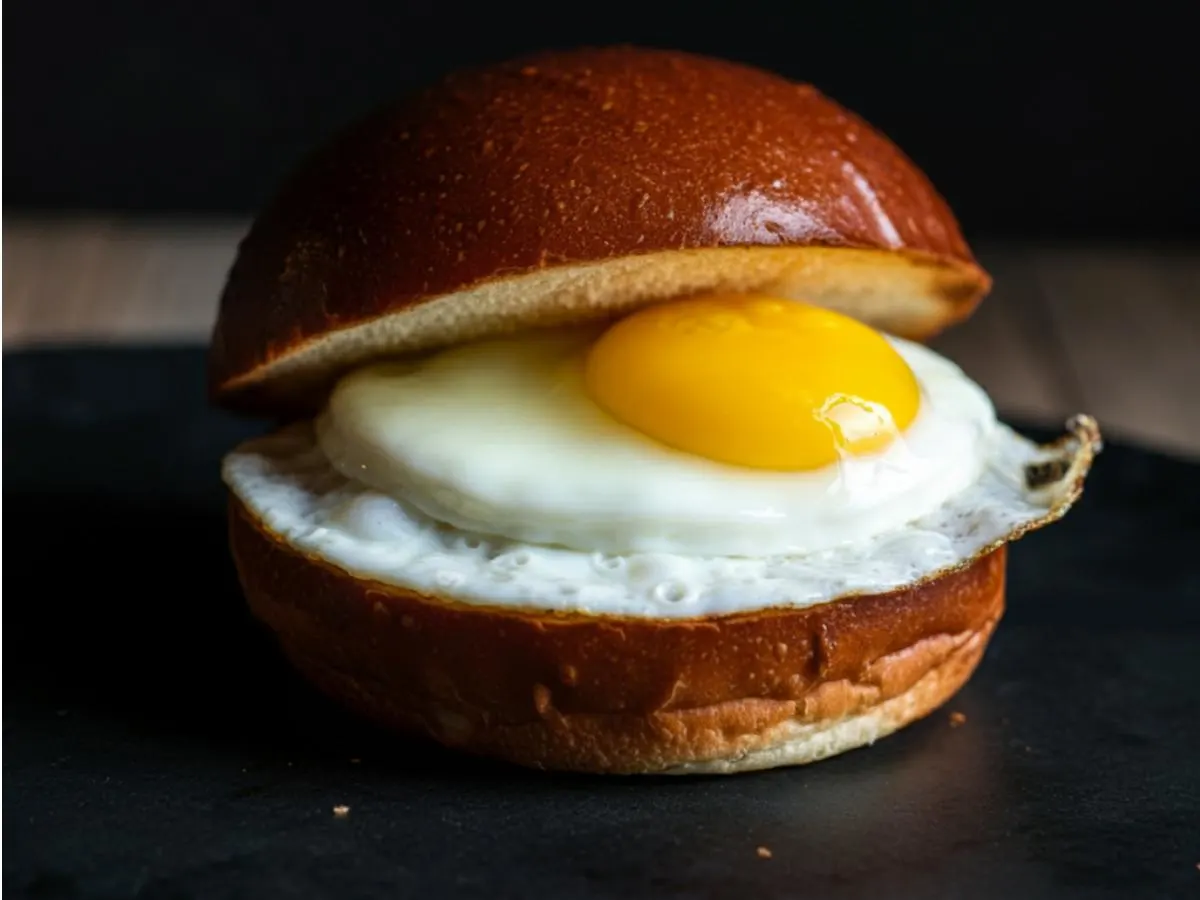 Organic Egg and Cheese Sandwich (no Tomato) Organic Egg and Cheese Sandwich (no Tomato)