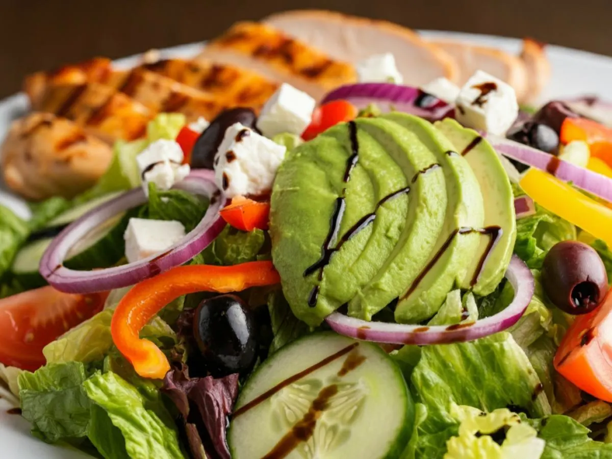 Greek Salad with Balsamic Vinaigrette and Grilled Chicken