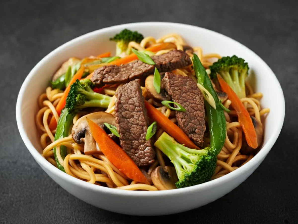 Lo Mein Beef Bowl Lo Mein Beef Bowl