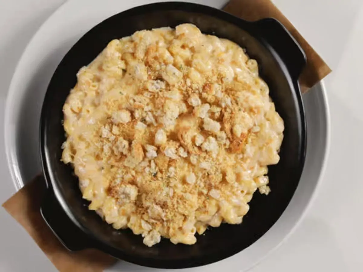 Truffle Mac and Cheese with Caesar Salad Truffle Mac and Cheese with Caesar Salad