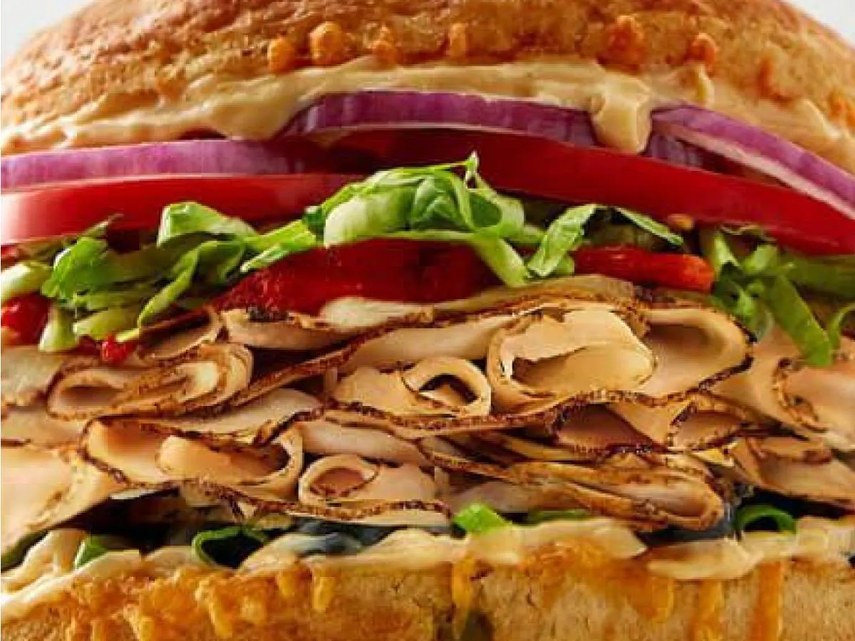 Fiesta Chicken Sandwich Box with Chips and Cookie Fiesta Chicken Sandwich Box with Chips and Cookie