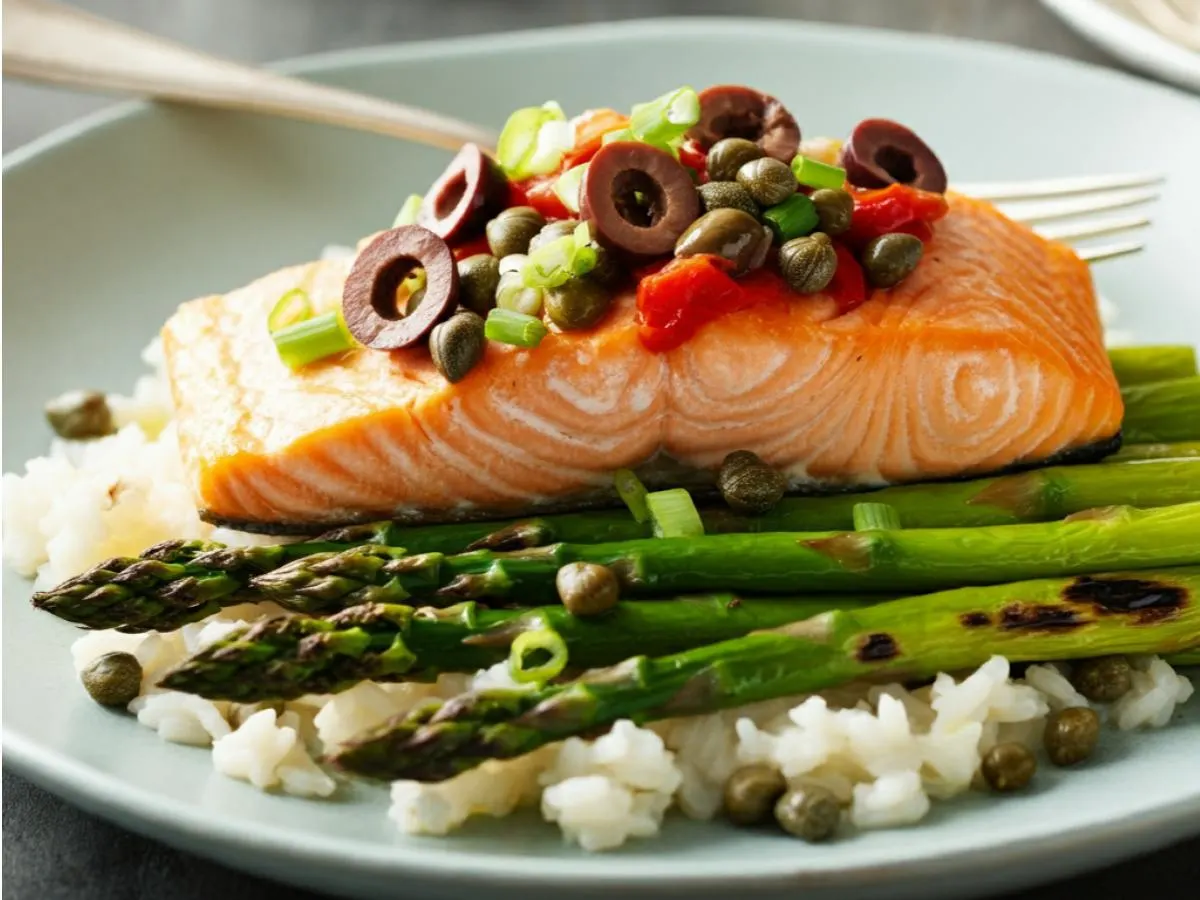 Mediterranean Salmon With Lemon & Thyme Rice, and Grilled Asparagus Mediterranean Salmon With Lemon & Thyme Rice, and Grilled Asparagus