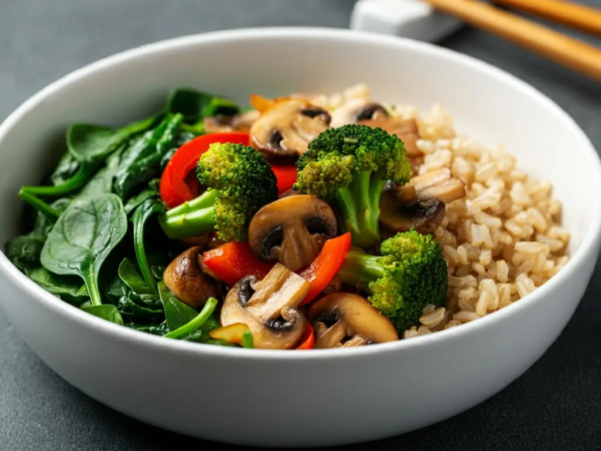 Vegetable Stir Fry with Brown Rice and Sauteed Spinach Vegetable Stir Fry with Brown Rice and Sauteed Spinach