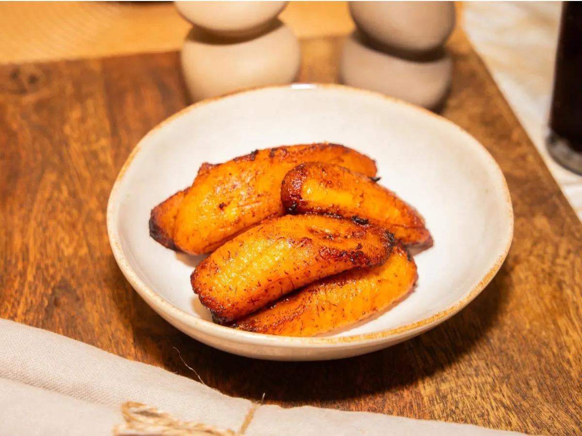 Side of Maduros (Fried Sweet Plantains) Side of Maduros (Fried Sweet Plantains)