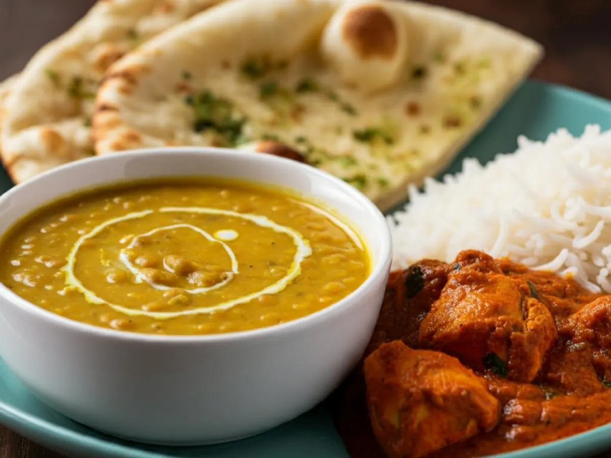 Chicken Tikka Masala and Daal Makhani with Rice and Naan Chicken Tikka Masala and Daal Makhani with Rice and Naan