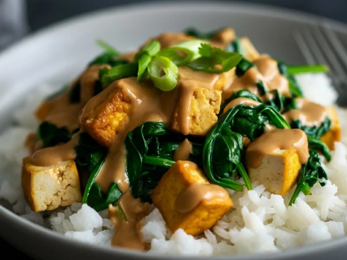 Swimming Rama with Tofu [16 oz]