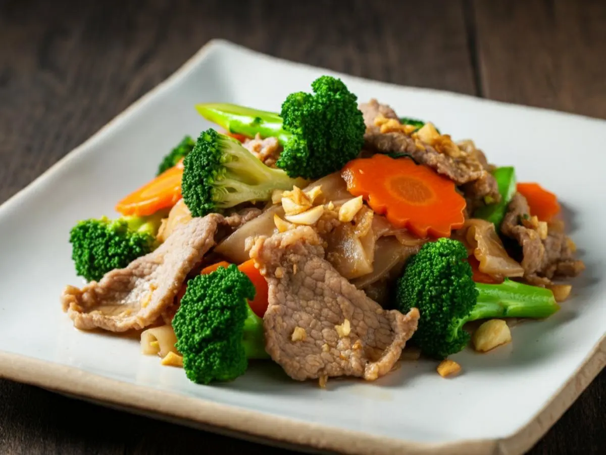 Pad Garlic with Pork
