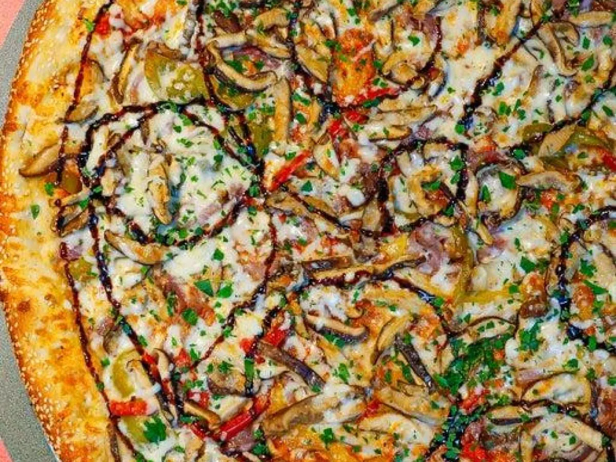 Vegan The Bugs Bunny Pizza