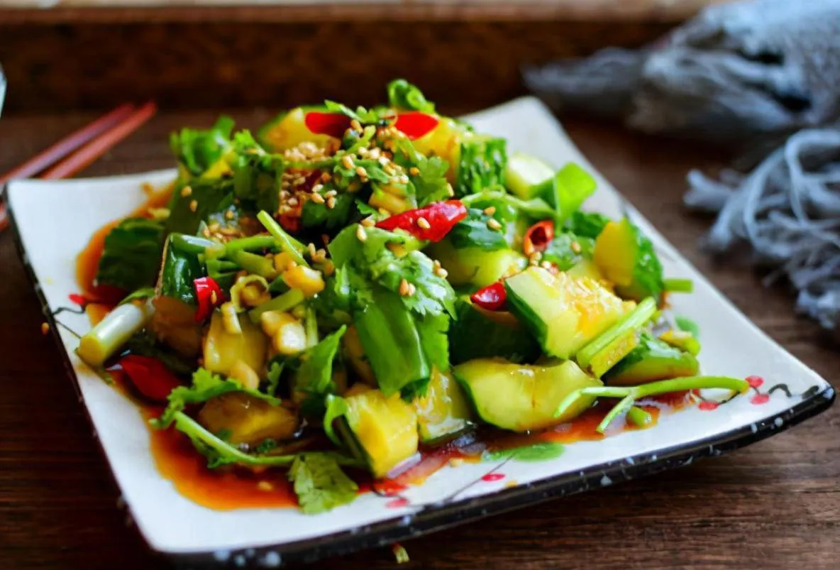 Cucumber Salad With Garlic Sauce Cucumber Salad With Garlic Sauce
