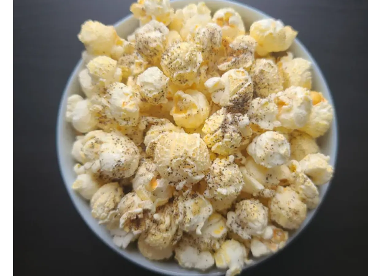 Popcorn with Salt and Pepper - Individual Popcorn with Salt and Pepper - Individual