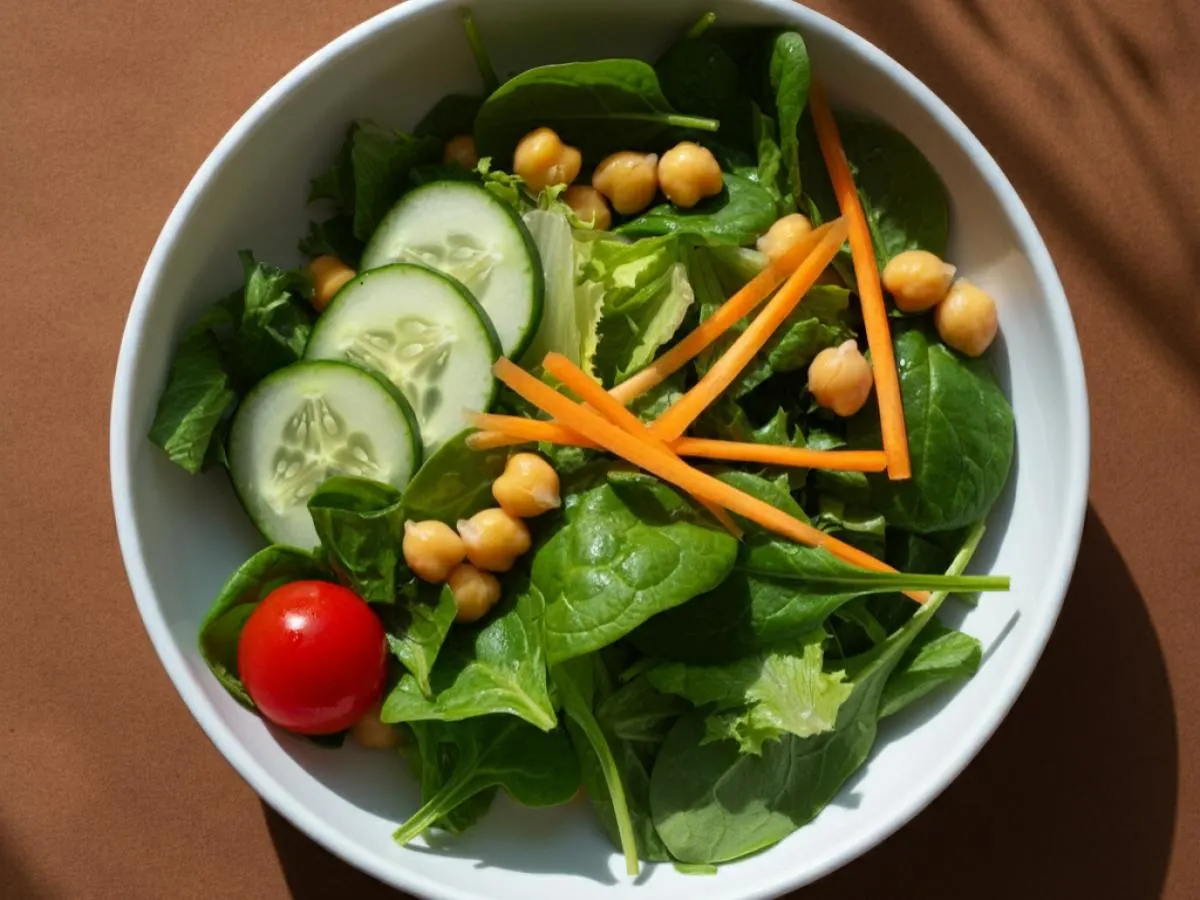Garden Salad with Roasted Chickpeas (Allergen Free) [16 oz]