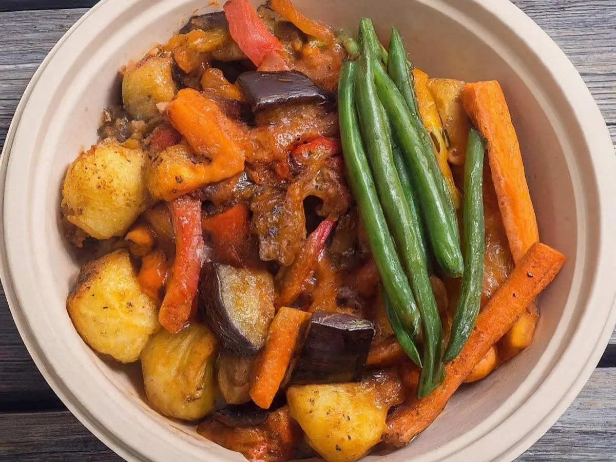 Vegan Vegetable Saute in House Marinara Sauce with Grilled Seasonal Vegetables Vegan Vegetable Saute in House Marinara Sauce with Grilled Seasonal Vegetables