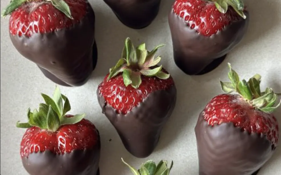 Chocolate Covered Strawberries Chocolate Covered Strawberries