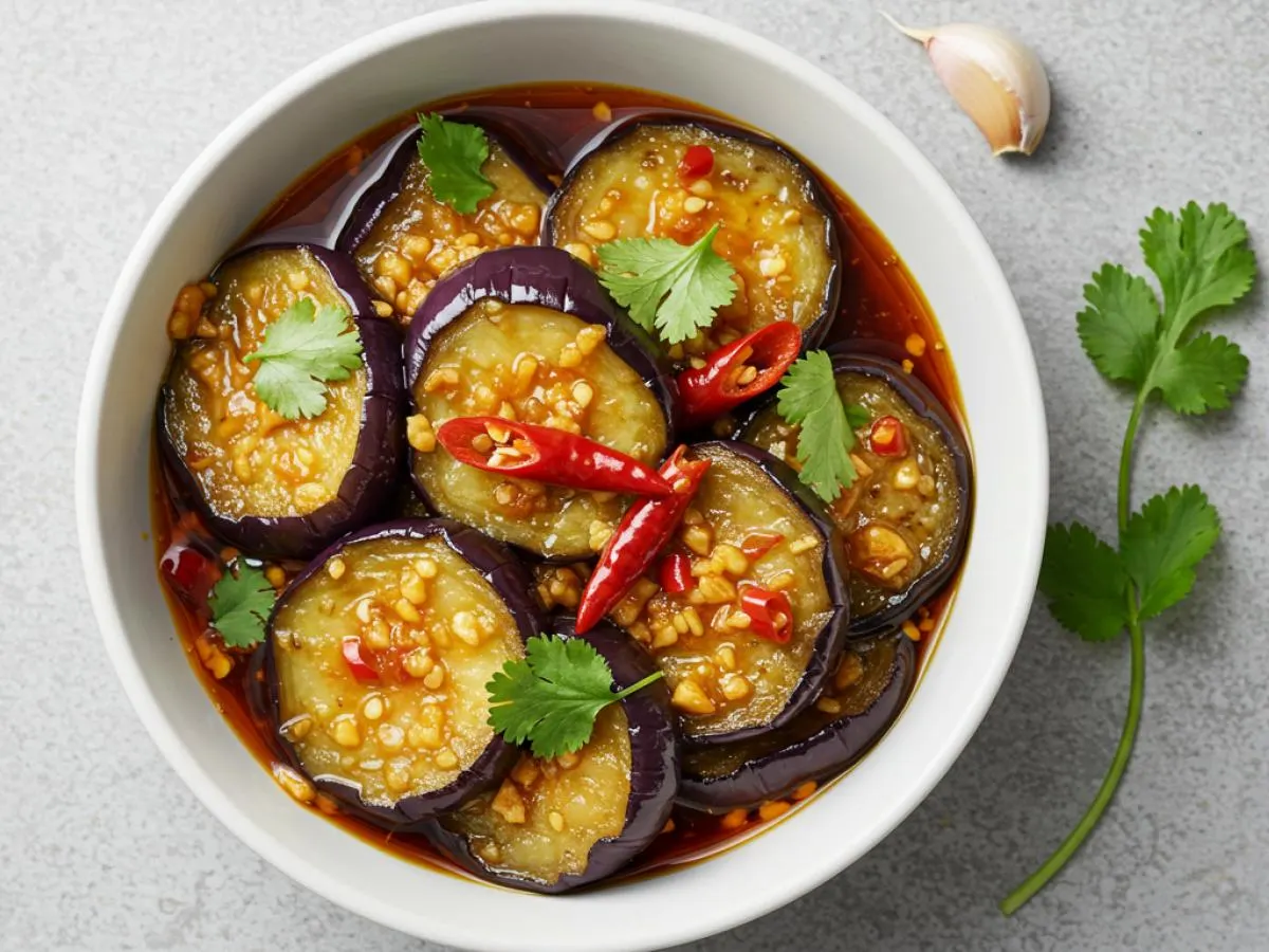 Sauteed Eggplant with Spicy Garlic Sauce Sauteed Eggplant with Spicy Garlic Sauce