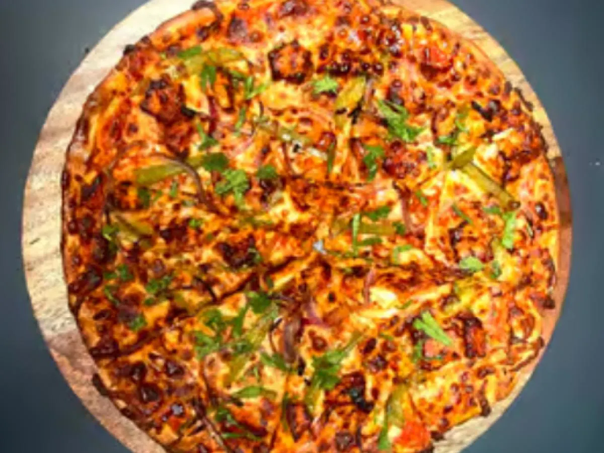 12" Chicken Tikka Pizza 12" Chicken Tikka Pizza