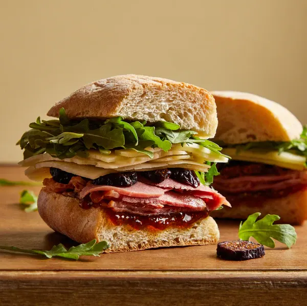 Toulouse Sandwich (Jam and Olive Oil on the Side) Toulouse Sandwich (Jam and Olive Oil on the Side)