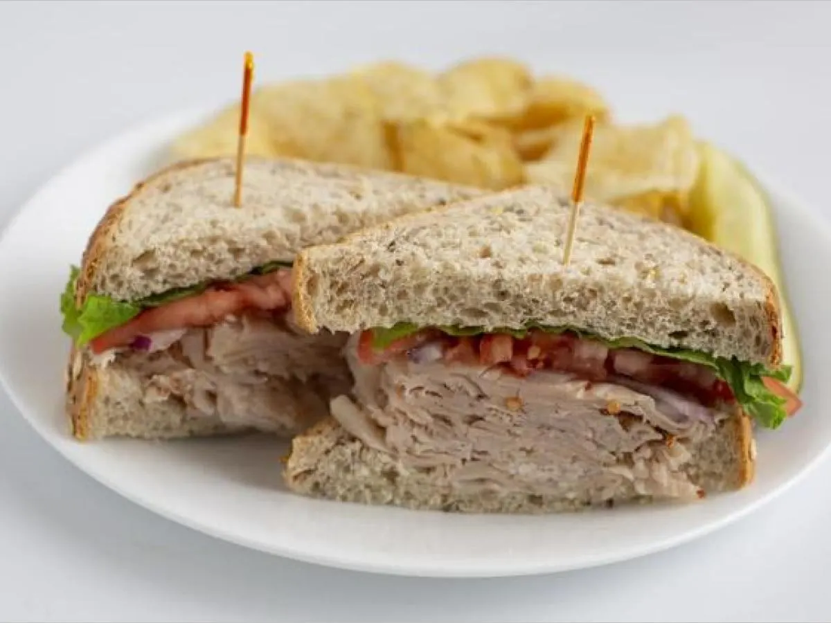 Turkey Sandwich | Fresh Fruit | Kettle Chips