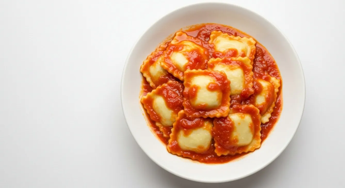 Three Cheese Ravioli with Red Sauce with Side Salad (21oz)