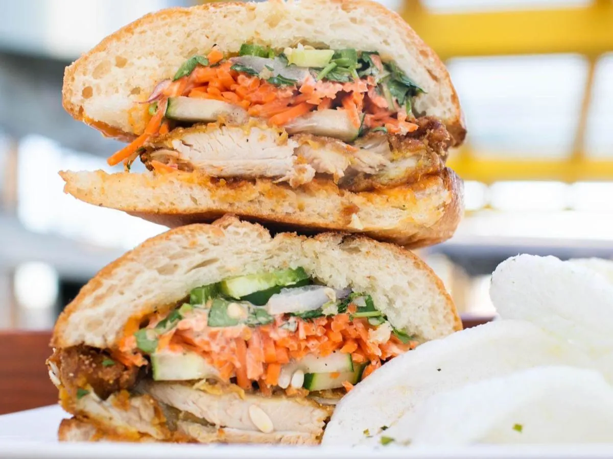 Fried Chicken Banh Mi