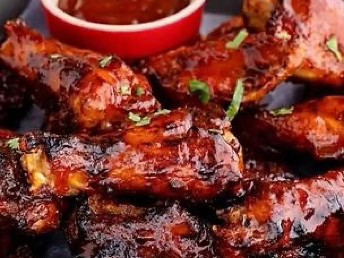 Barbecue Wings Meal