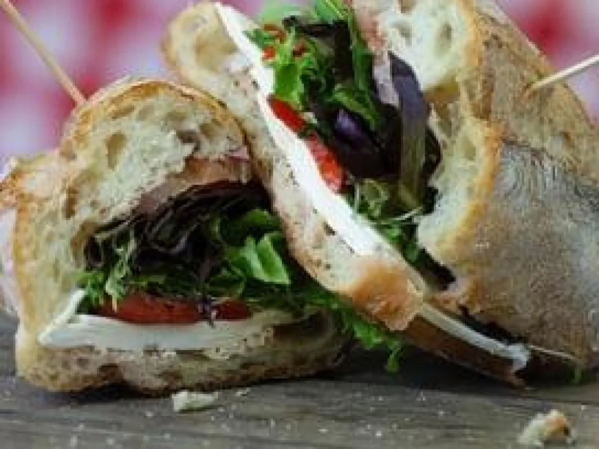 Gluten Free Fresh Mozzarella Sandwich with Allergen Free Salad