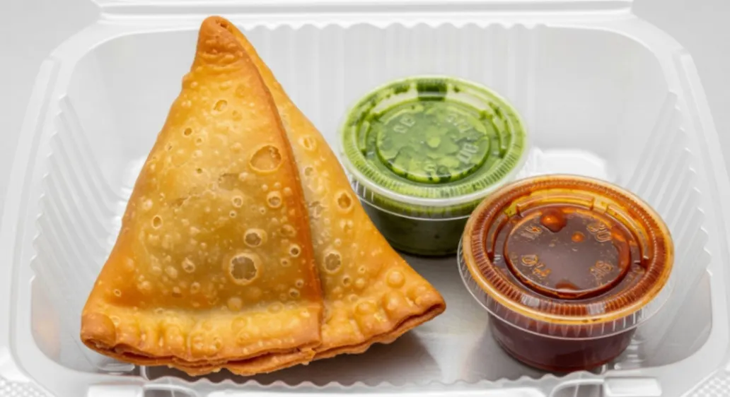 Individual Box Vegan Samosas with Mint & Tamarind Chutney