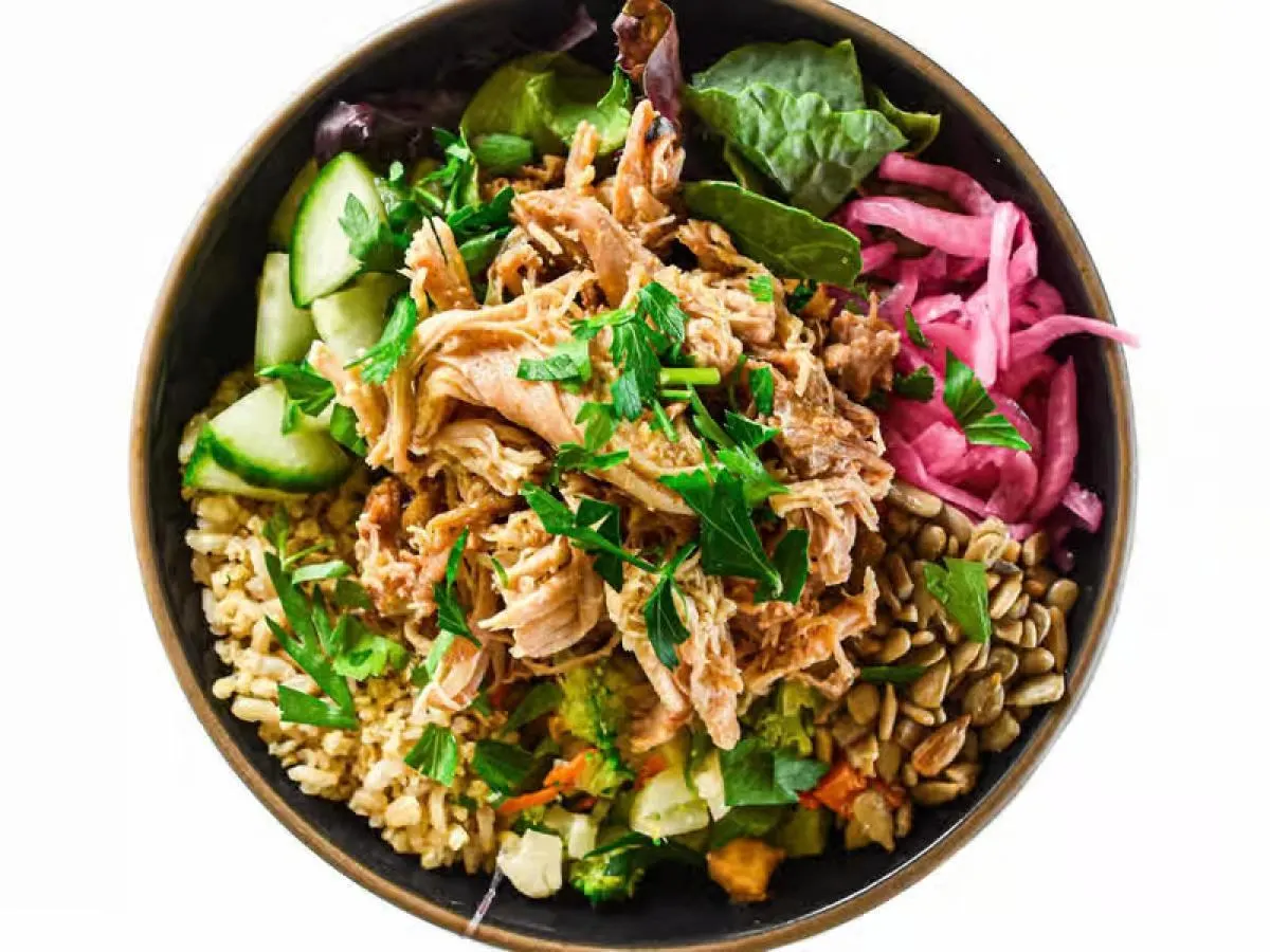 Chicken Mixed Bowl with Smoky Chipotle Sauce