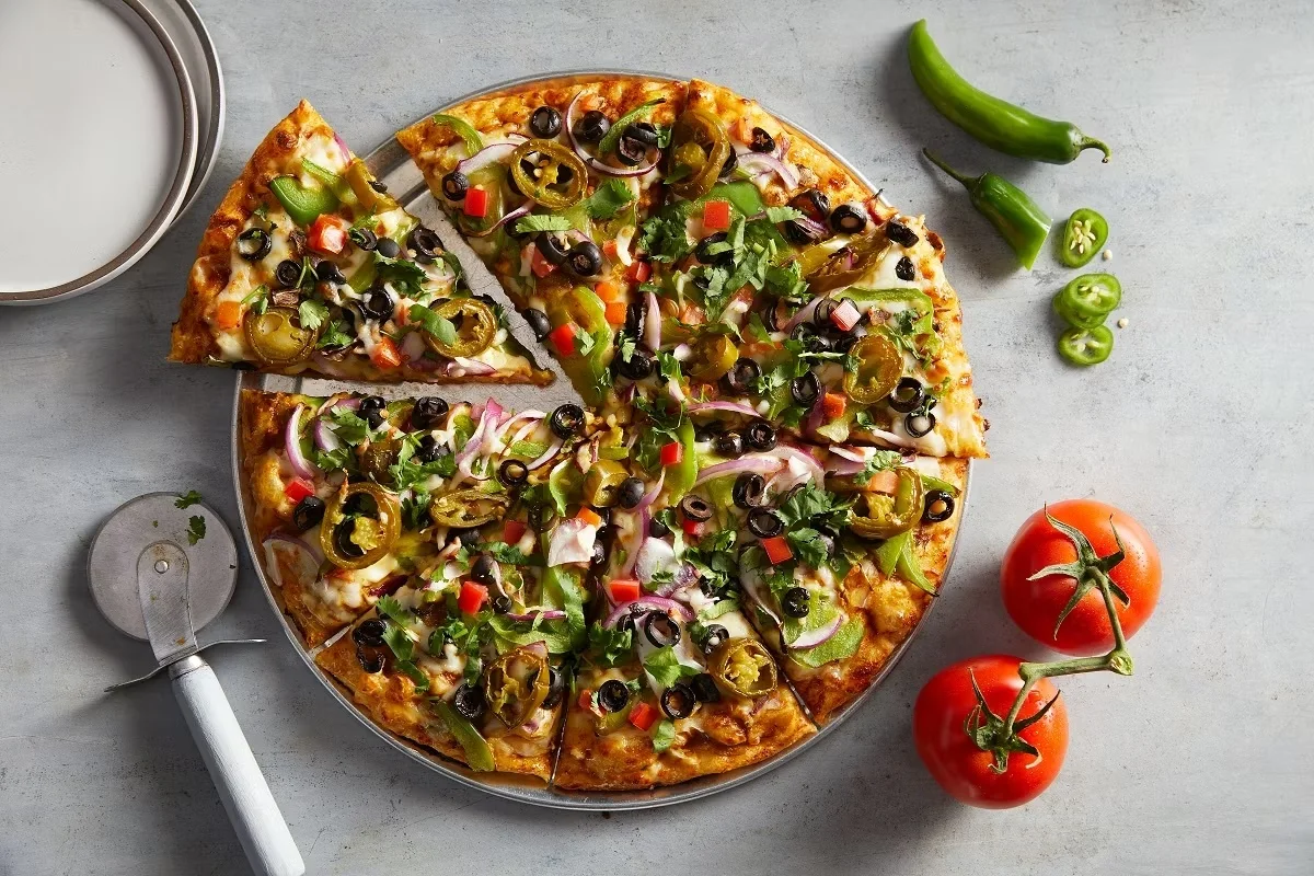 GF Curry Veggie Delight Pizza