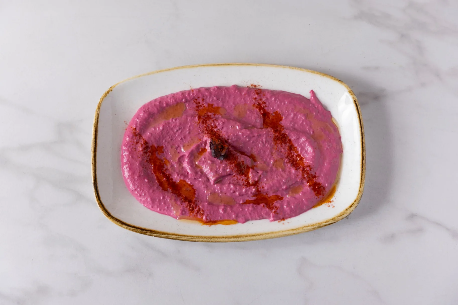 Beet Hummus with Pita Bread