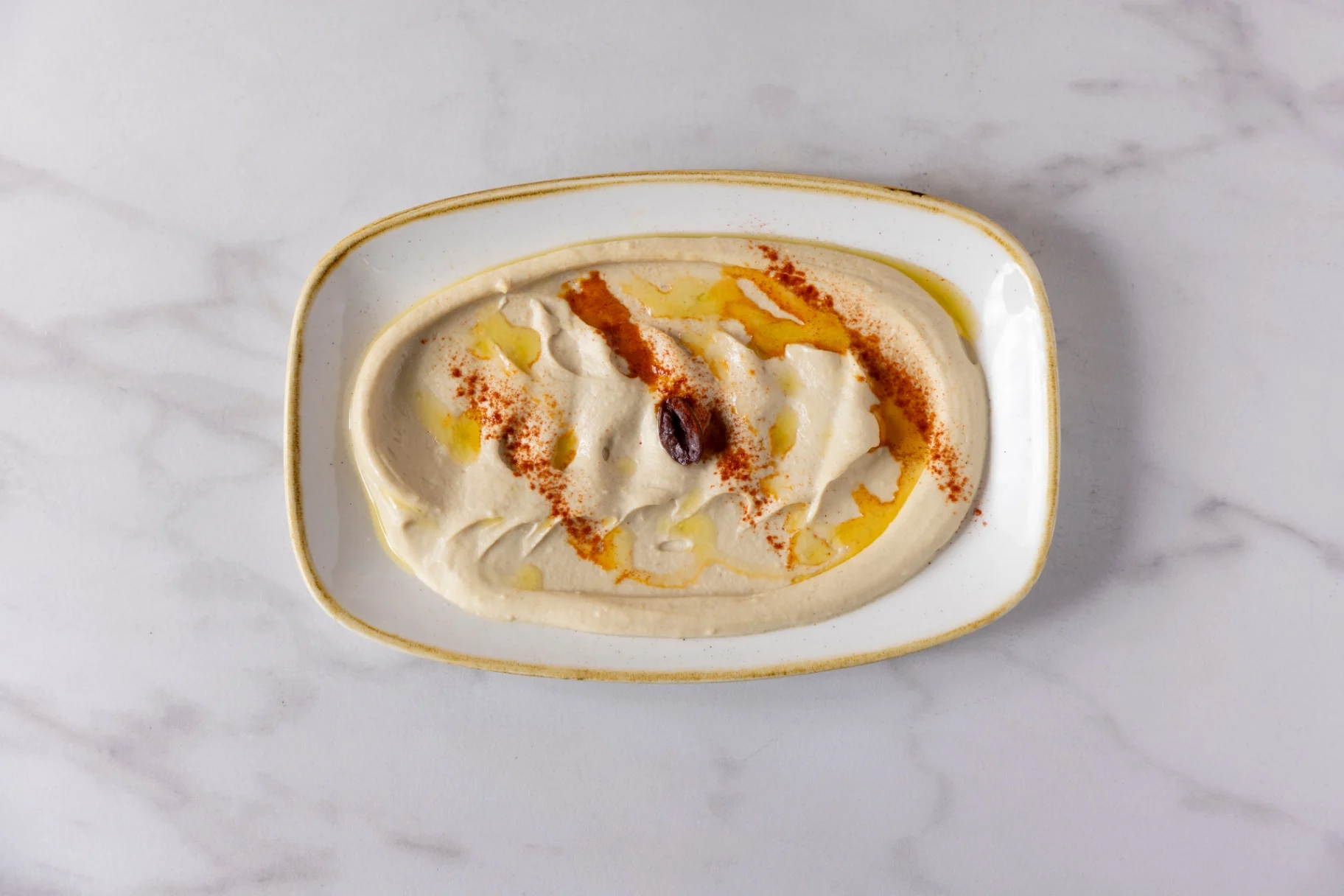 Classic Hummus with Pita Bread